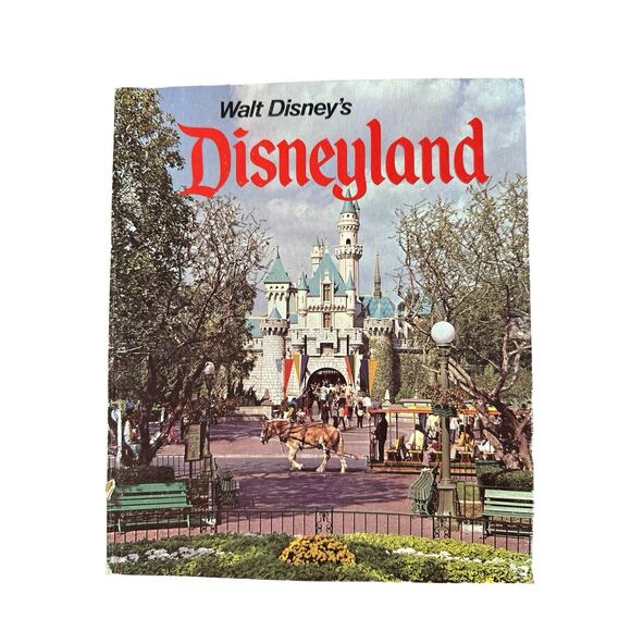 WALT DISNEY’S DISNEYLAND Hardcover Souvenir Book by Martin A Sklar 1969 VTG - Picture 1 of 6